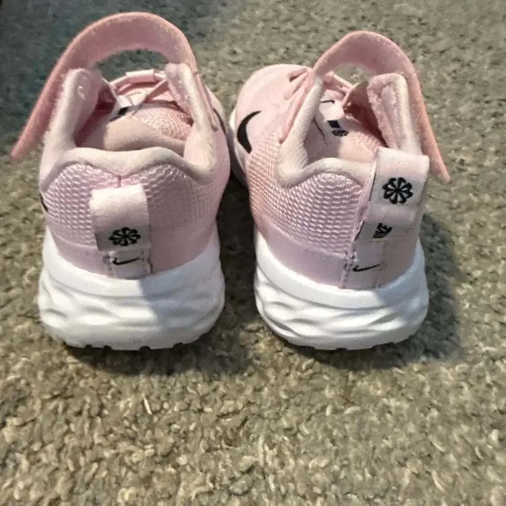 Nike Revolution 6 Toddler Shoes Pink Foam/Black DD1094-608